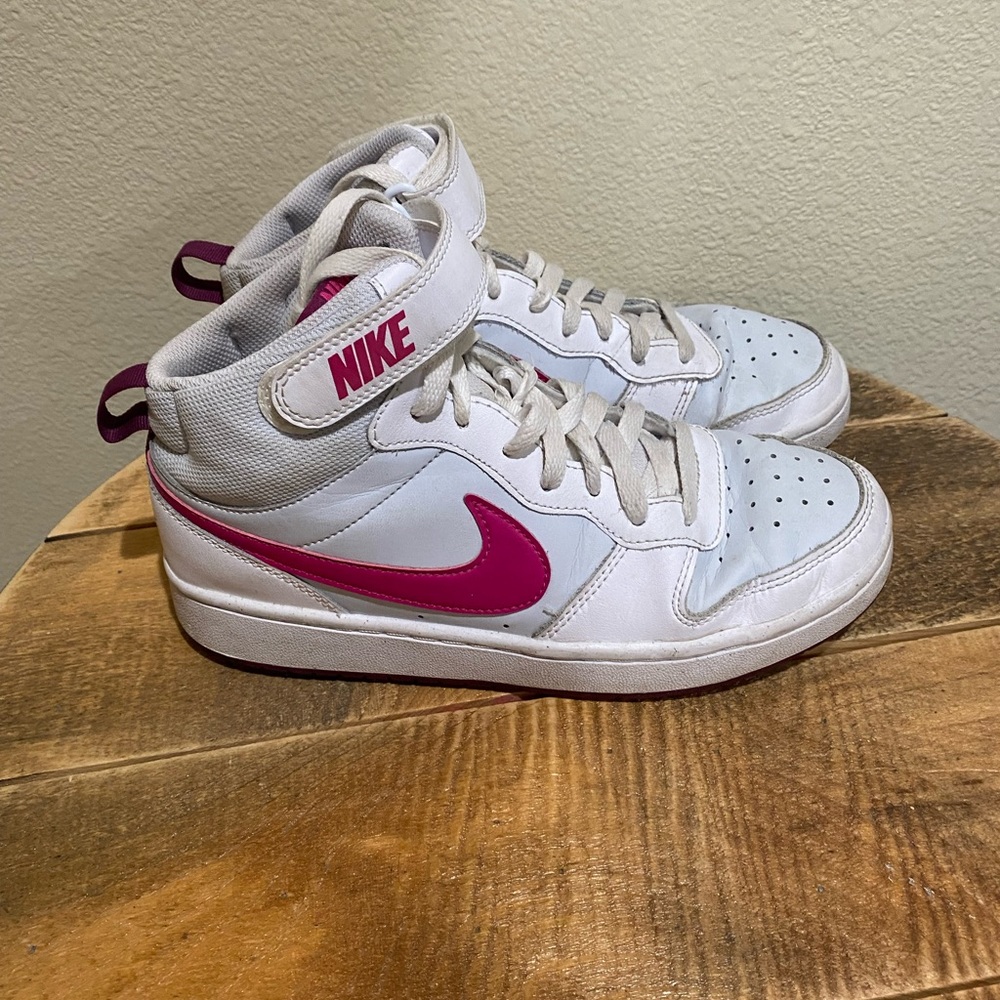 Nike Kids' Court Borough Mid 2 Platinum & Pink Shoes size 7Y